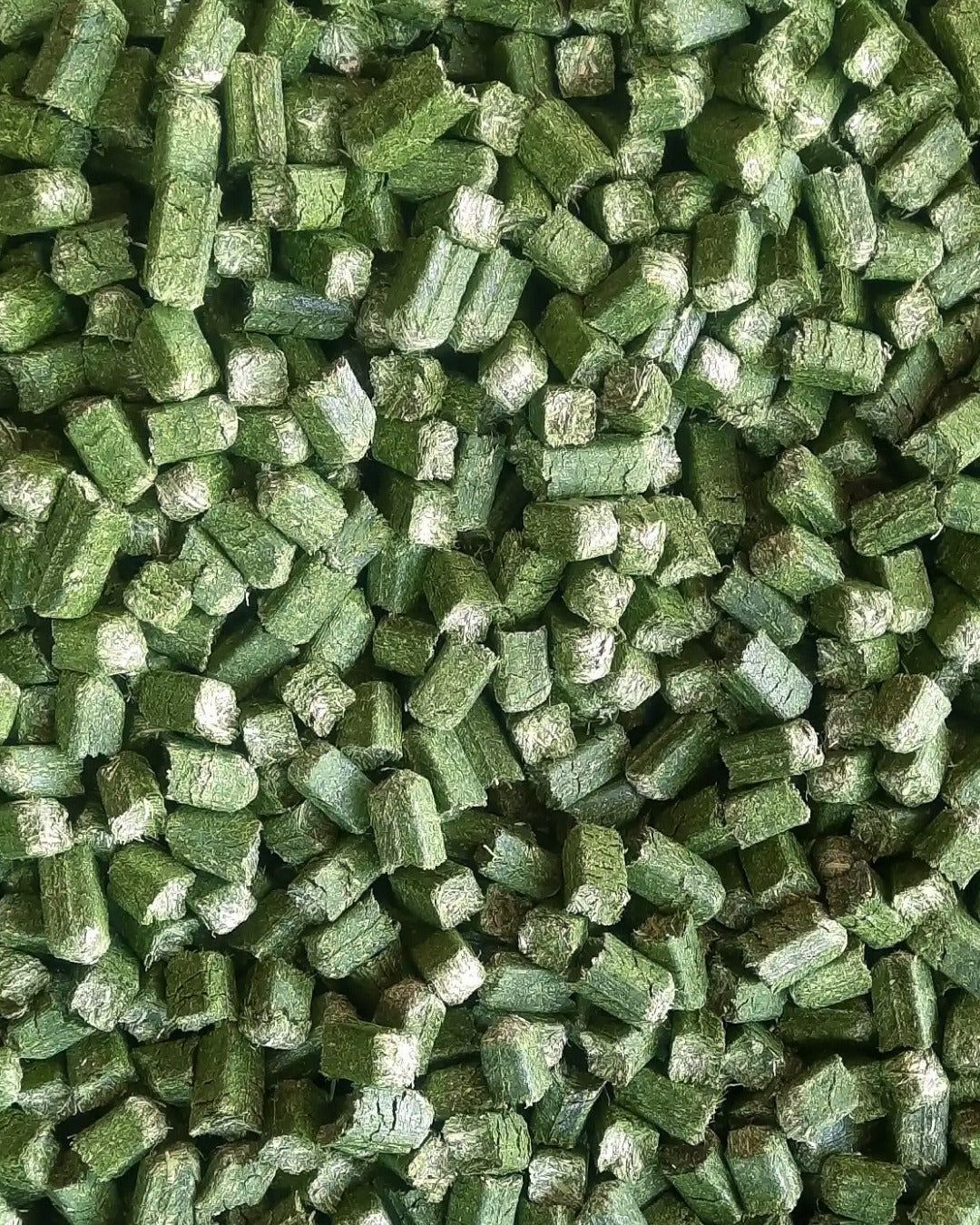 Tonelada Cubo de Alfalfa